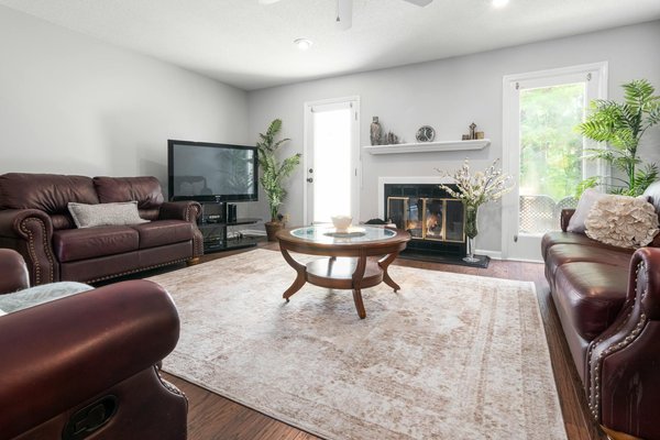 What are the benefits of integrating smart technology into UK homes?